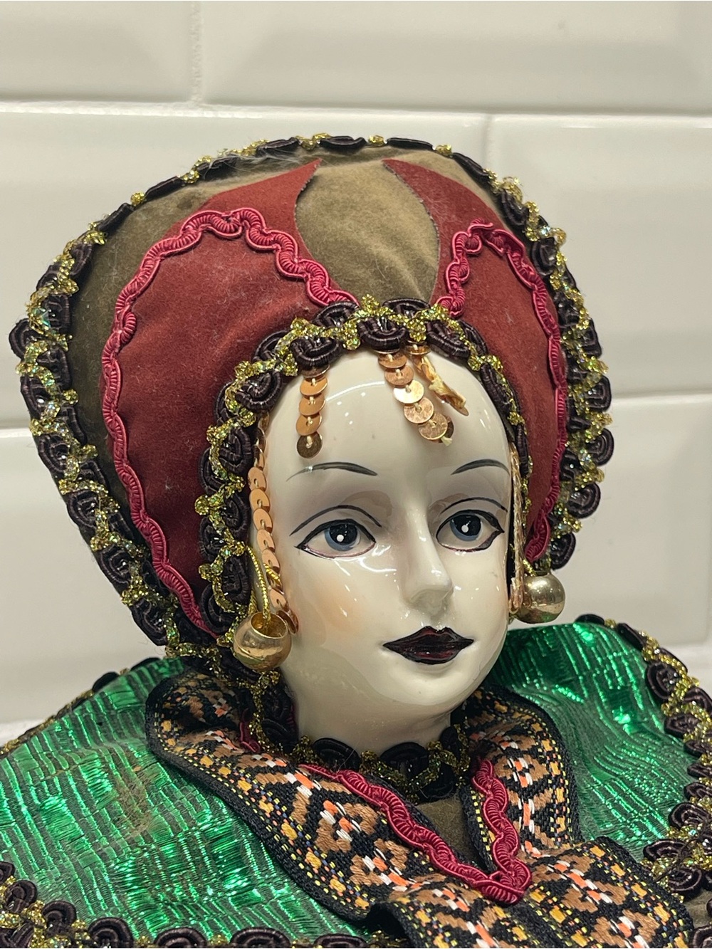 Brinn’s Collectible Edition 1986 Venetian Masquerade Jester Porcelain